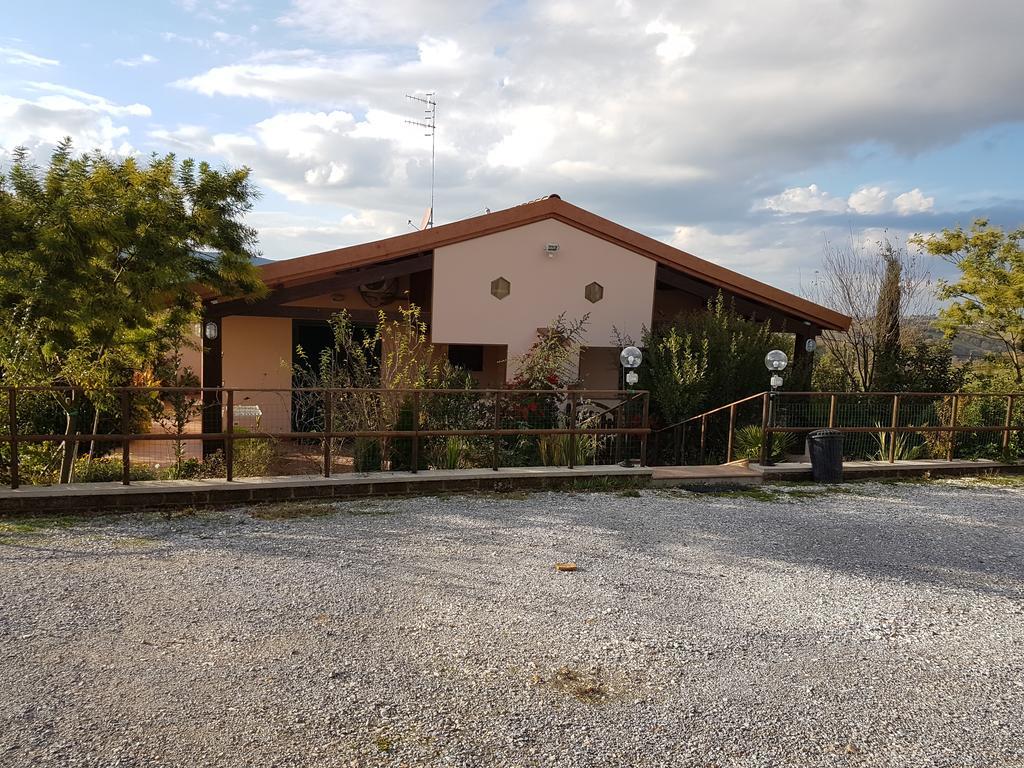 Agriturismo Collelungo Di Maremma Diaccialone Eksteriør bilde